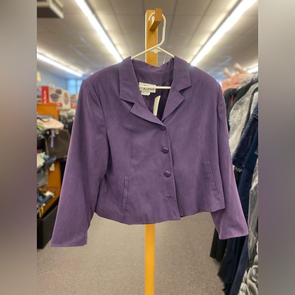 🛍️ 16 N Touch purple jacket